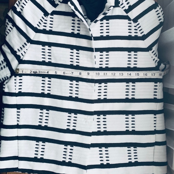 Piazza Sempione short sleeve snap front jacket . - Picture 6 of 8